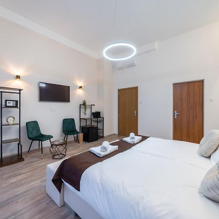 Hama Boutique Stays Budapest Bagian luar foto