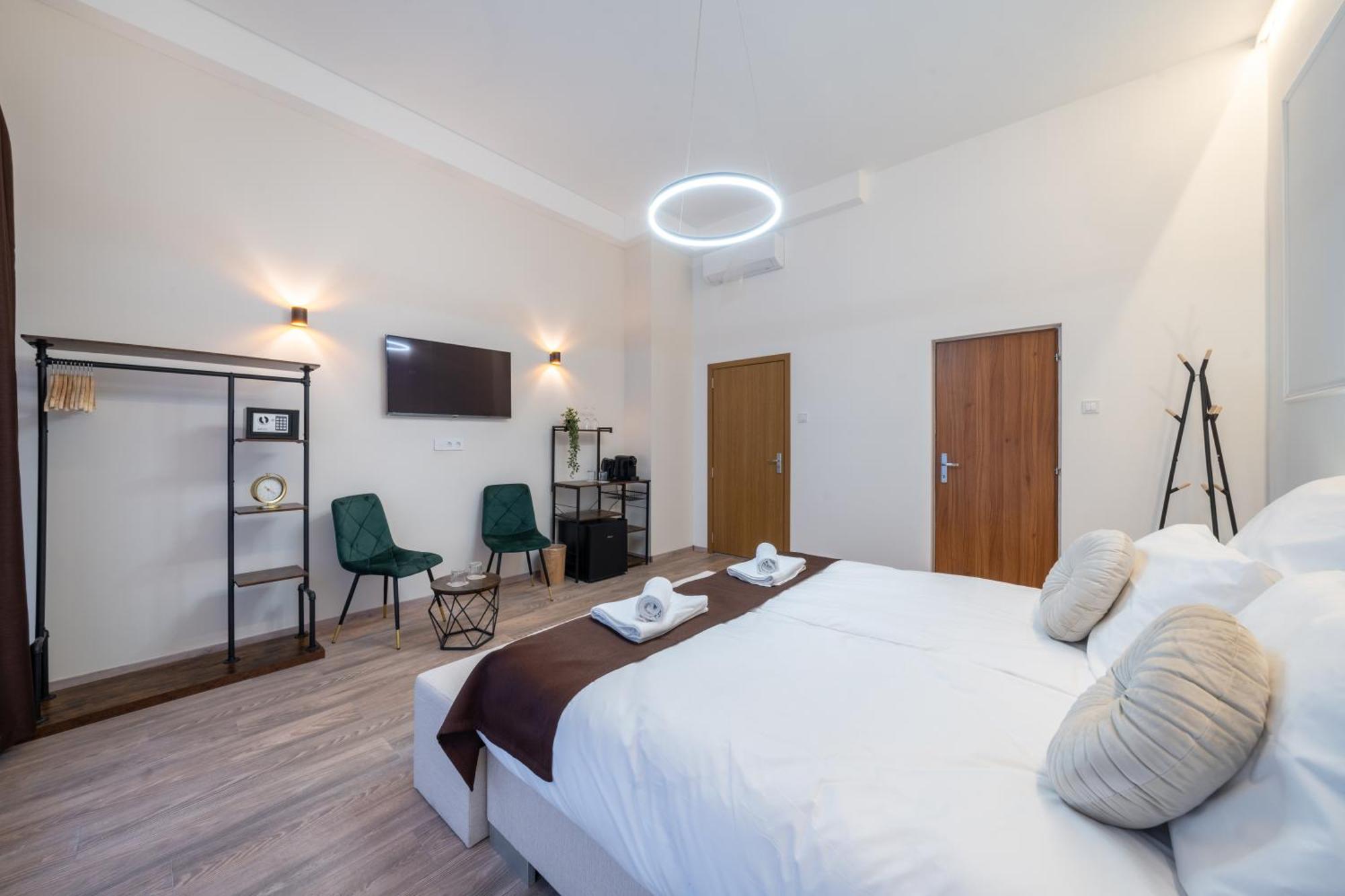 Hama Boutique Stays Budapest Bagian luar foto